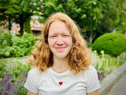 melina-096173ad Melina Witez - voice actress & studio singer from Berlin, Germany